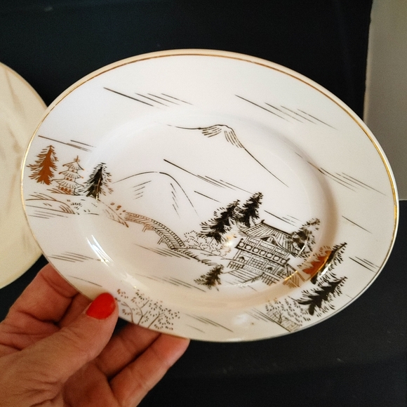 Kutani Hand Painted 8 Dessert Plates Bread Plate Gold Trim - Picture 7 of 7